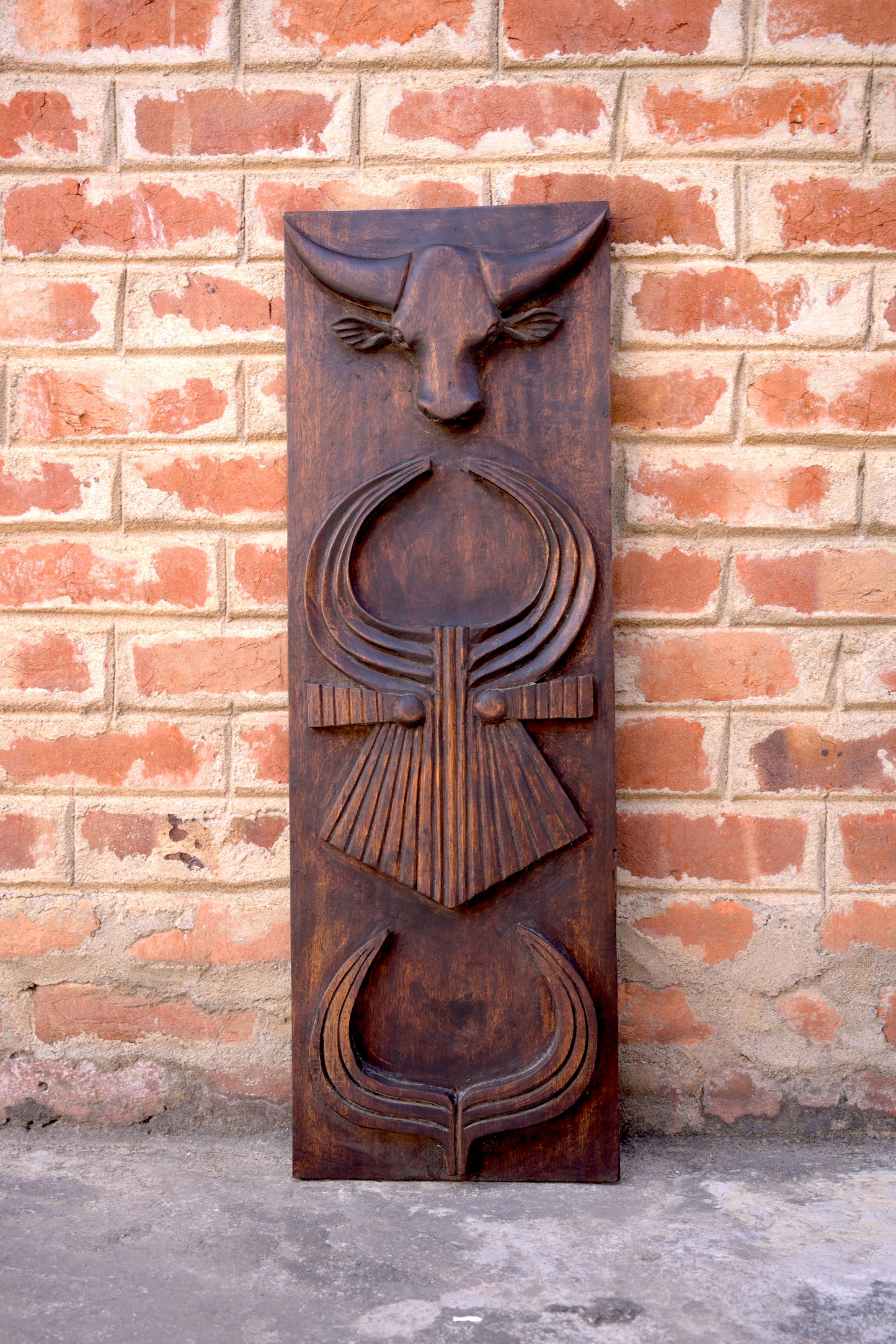 Exotic Naga Gamari Wood Tri Mithun Head Design Panel