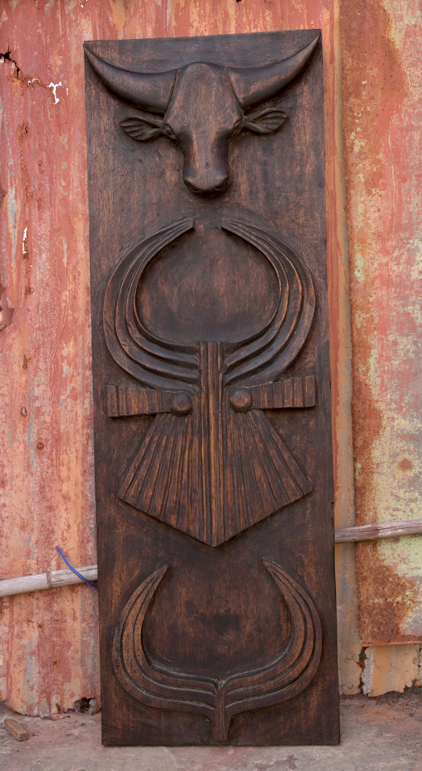 Exotic Naga Gamari Wood Tri Mithun Head Design Panel